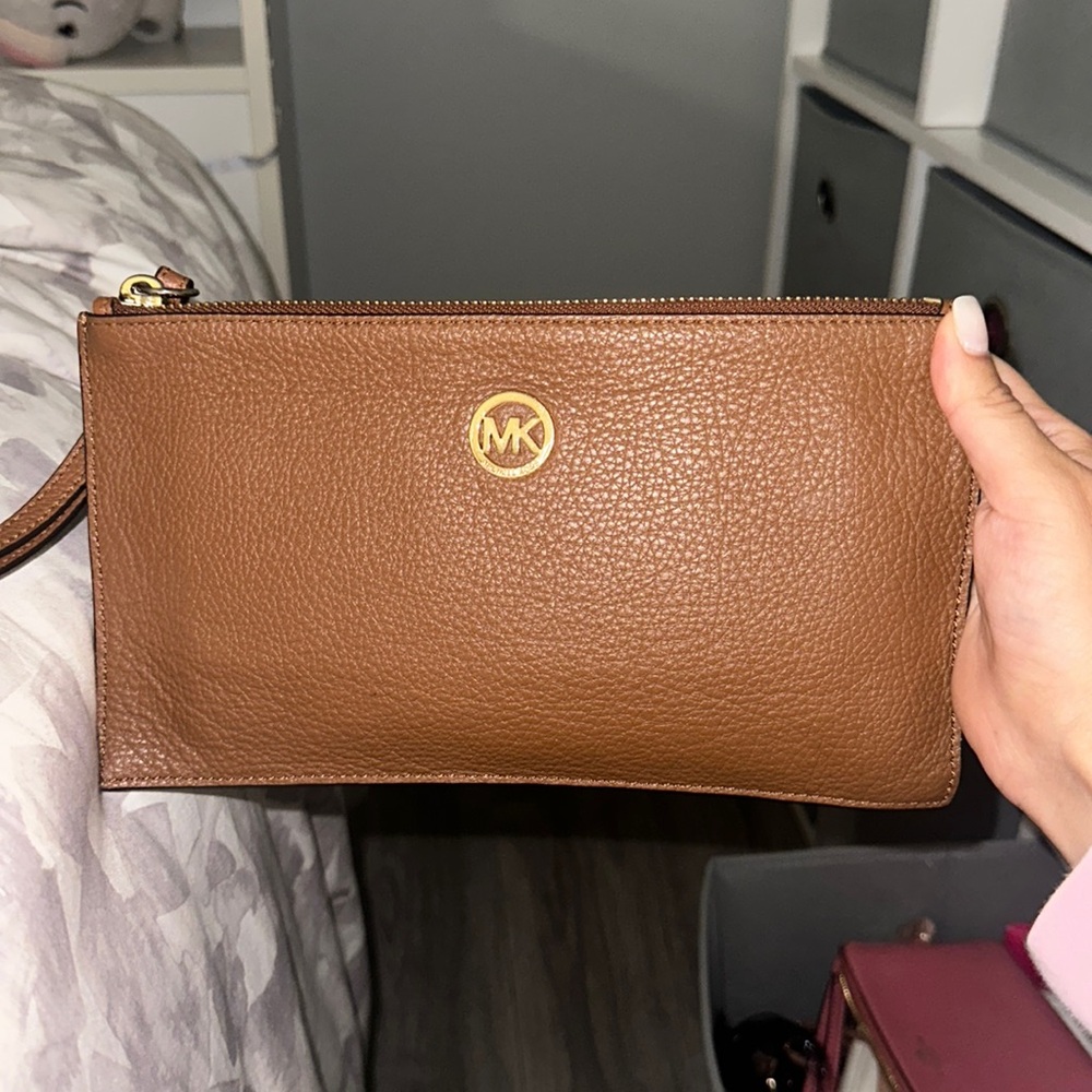 MK wristlet